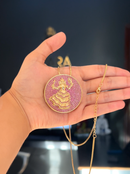 Kit Pingente Mandala Grande Iansã Banhada a Ouro 18k e Cravejada C/ Micro Zircônias Rosa + Corrente Veneziana 60cm