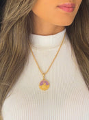 Pingente Nanã 26mm - Banhado a Ouro e Verniz Italiano
