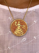 Kit Pingente Mandala Grande Oxum Banhada a Ouro 18k e Cravejada C/ Micro Zircônias Granada+ Corrente Veneziana 60cm