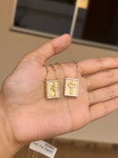 Escapulário Caixa Orixá Iemanjá C/ Microzirconia Cristal Banhada a Ouro 18k + Corrente Cadeado (1 mm) 70cm