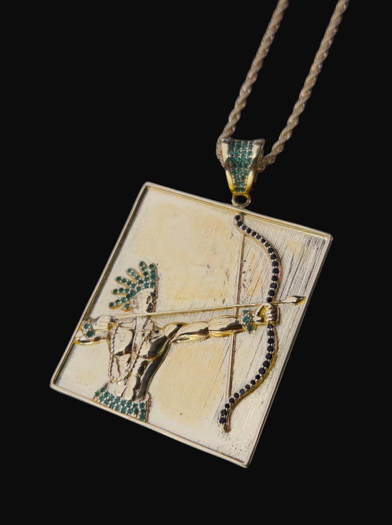 Kit Pingente Orixá Oxóssi Banhada A Ouro 18k E Cravejada C/ Microzircônias Verde + Corrente Cordão Baiano (1 mm) 65cm