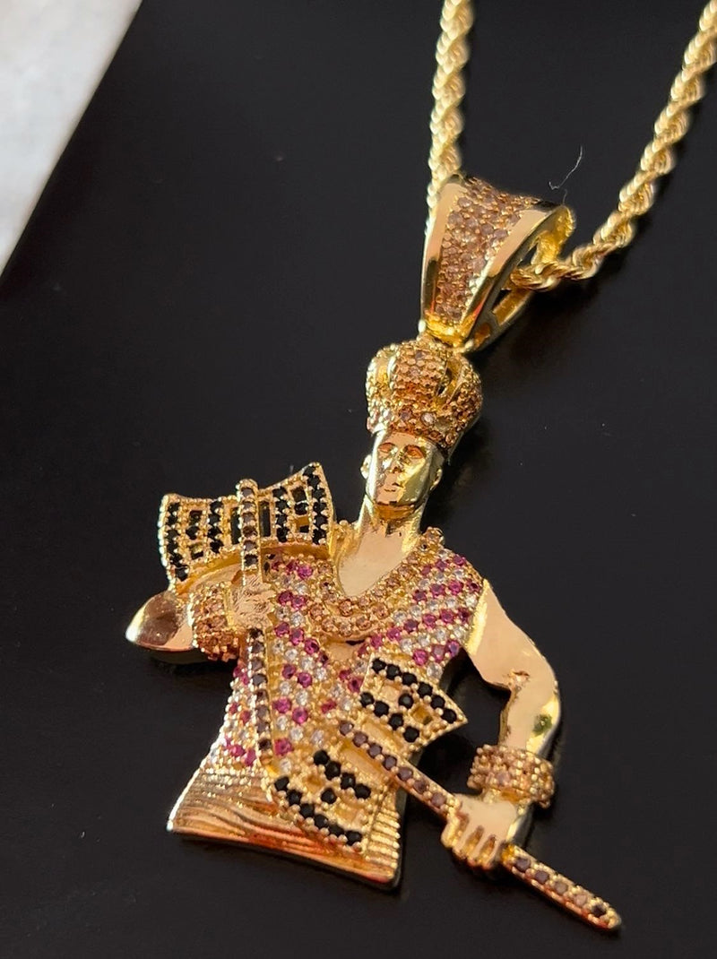 Kit Pingente Orixá Xangô Banhada a Ouro 18k e Cravejada C/ Micro Zircônias + Corrente Cordão Baiano (1 mm) 65cm