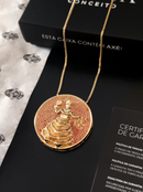 Kit Pingente Mandala Grande Oxum Banhada a Ouro 18k e Cravejada C/ Micro Zircônias Granada+ Corrente Veneziana 60cm