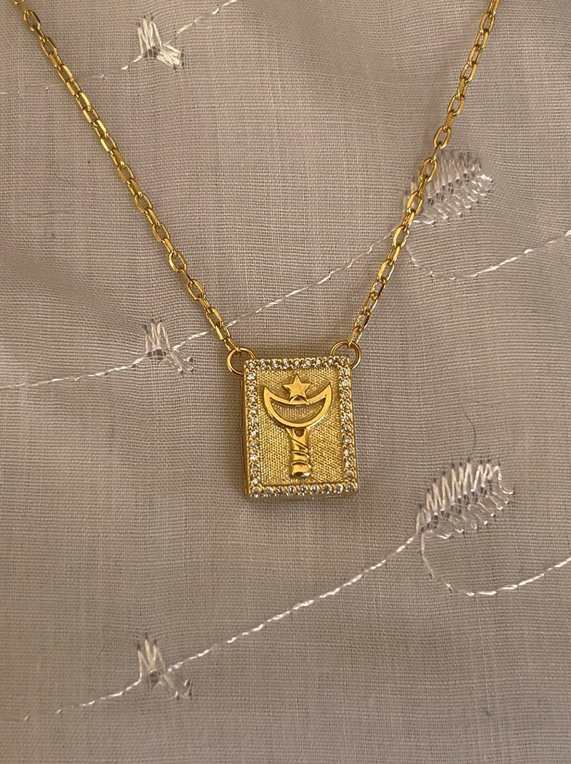Escapulário Caixa Orixá Iemanjá C/ Microzirconia Cristal Banhada a Ouro 18k + Corrente Cadeado (1 mm) 70cm