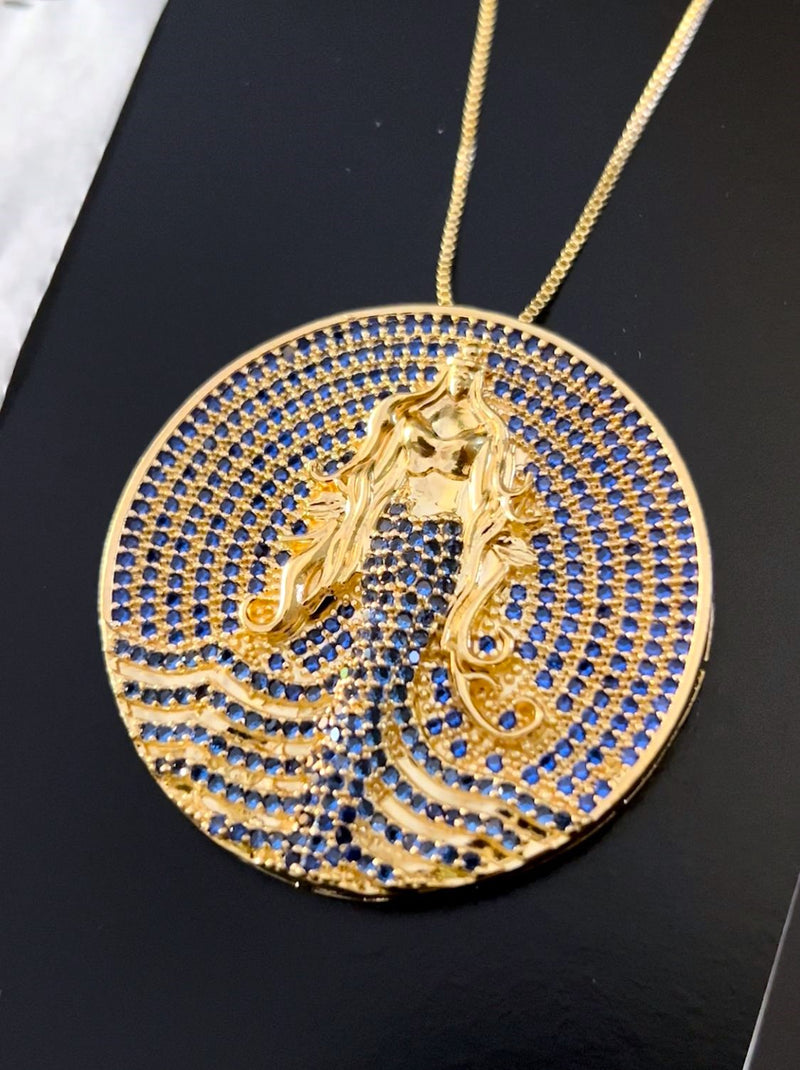 Kit Pingente Mandala Grande Iemanjá Banhada A Ouro 18k e Cravejada Com Micro Zircônias Azul + Corrente Veneziana 60cm