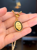 Kit Pingente Iemanjá (23mm) + Corrente Elo Português (1,5mm) 50, 60 ou 70 cm - Banhada a Ouro e Verniz Italiano