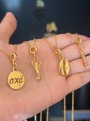 Kit Pingente Axé (20mm) + Corrente Elo Português (1mm) de 50, 60 e 70 cm - Banhada a Ouro e Verniz Italiano