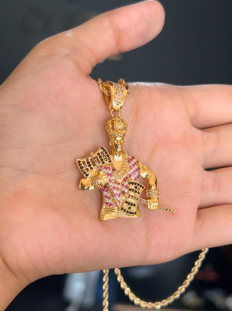 Kit Pingente Orixá Xangô Banhada a Ouro 18k e Cravejada C/ Micro Zircônias + Corrente Cordão Baiano (1 mm) 65cm