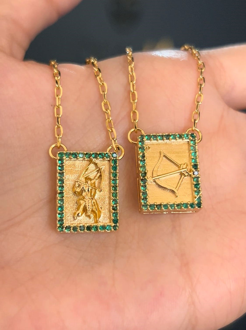 Escapulário Caixa Orixá Oxóssi C/ Microzircônias Verde Banhada a Ouro 18k + Corrente Cadeado (1 mm) 70cm