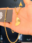 Kit Pingente Leque Cigana (33mm) + Corrente Cordão Baiano (1,5mm) 50, 60 ou 70 cm -  Banhado a Ouro e Verniz Italiano