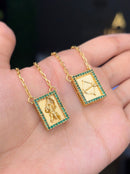 Escapulário Caixa Orixá Oxóssi C/ Microzircônias Verde Banhada a Ouro 18k + Corrente Cadeado (1 mm) 70cm