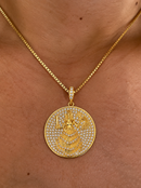 Kit Pingente Mandala Média Iansã Banhada a Ouro 18k e Cravejada C/ Micro Zircônias Cristal+ Corrente Veneziana (1 mm) 45/50 cm