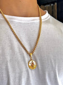 Pingente Zé Pilintra 26mm Fundo Branco - Banhado a Ouro e Verniz Italiano