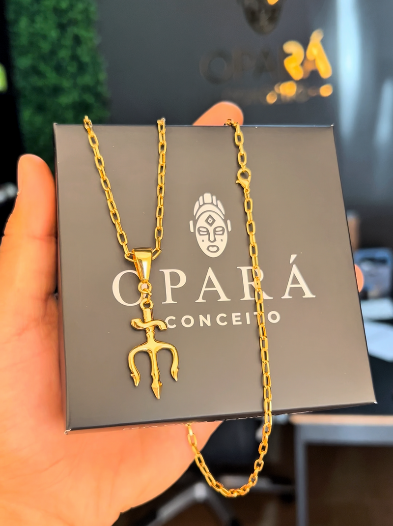 Pingente Tridente de Proteção (33mm) - Banhada a Ouro e Verniz Italiano
