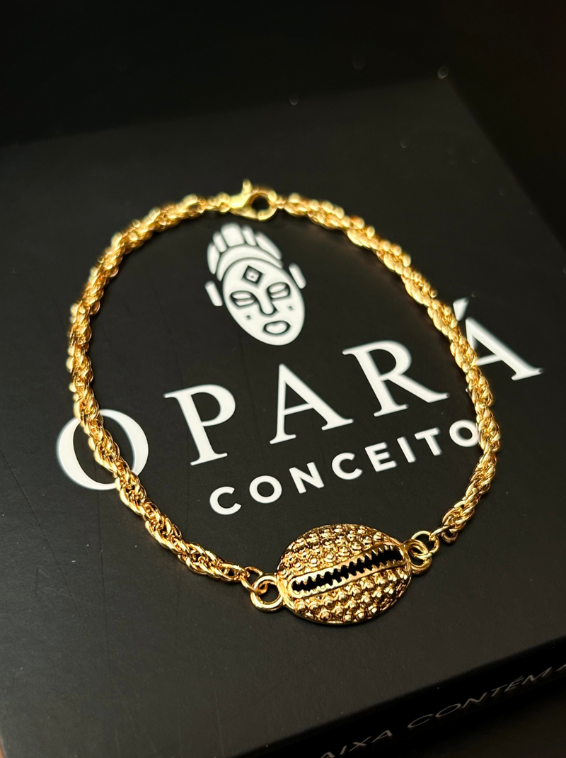 Pulseira Cordão Baiano (2mm) Unissex de 18 ou 20 cm + Pingente Búzio (25mm) - Banhada a Ouro e Verniz Italiano