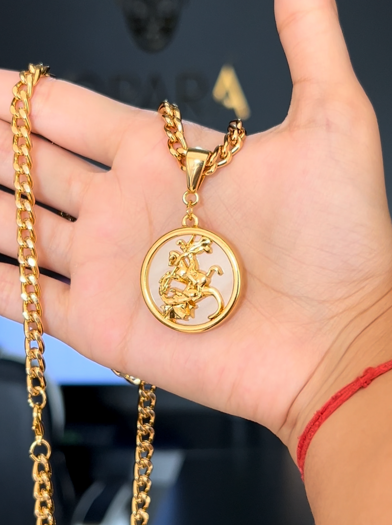 Pingente São Jorge 32mm - Banhado a Ouro e Verniz Italiano