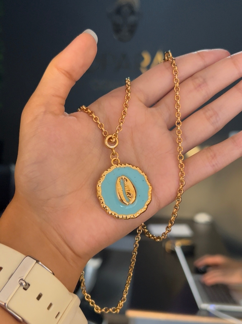Kit Pingente Búzio Medalha Azul (34mm) + Corrente Elo Português (1,5mm) 60 cm ou 70 cm - Banhada a Ouro e Verniz Italiano